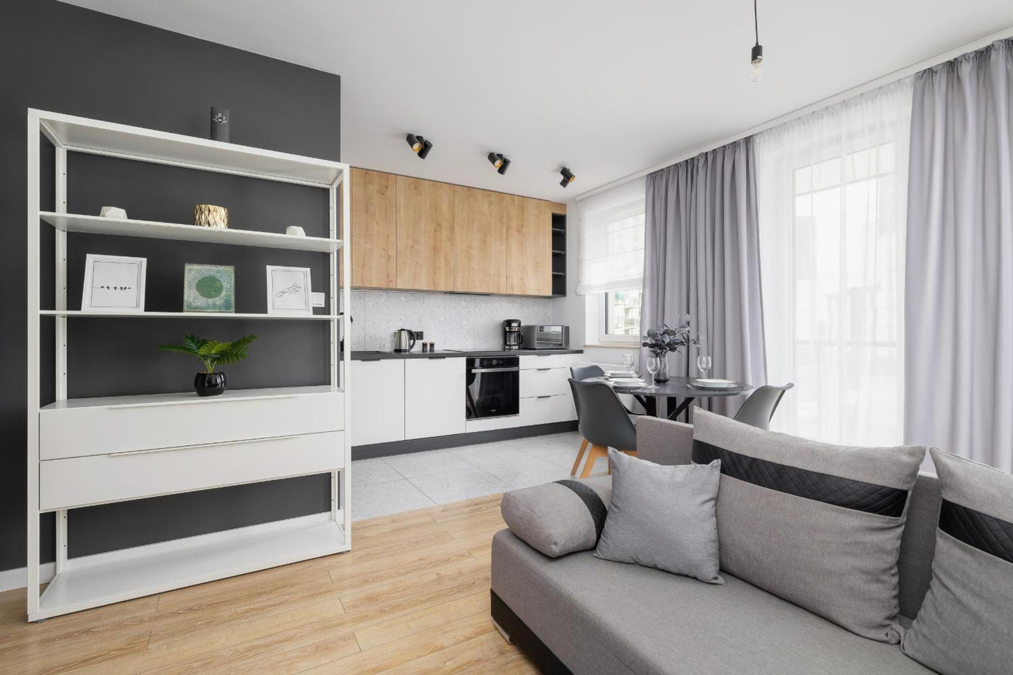 קרקוב Elegant Apartment In Cracow With Balcony, Parking And Desk By Noclegi Renters מראה חיצוני תמונה