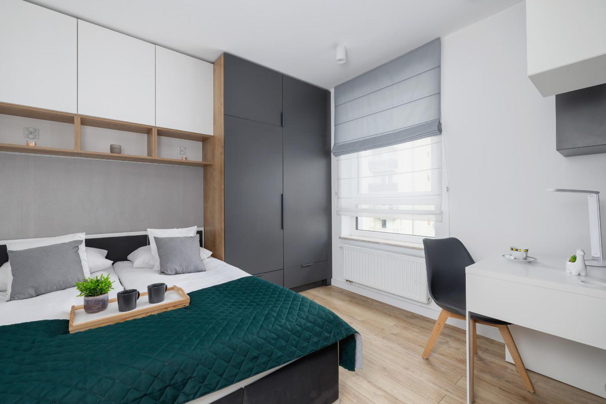 קרקוב Elegant Apartment In Cracow With Balcony, Parking And Desk By Noclegi Renters מראה חיצוני תמונה